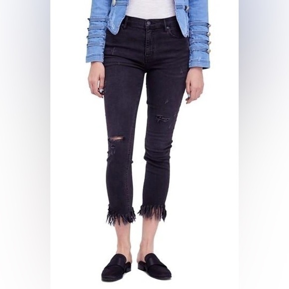 Free People Denim - FREE PEOPLE 28 Great Heights Frayed Skinny Jeans Black Charcoal